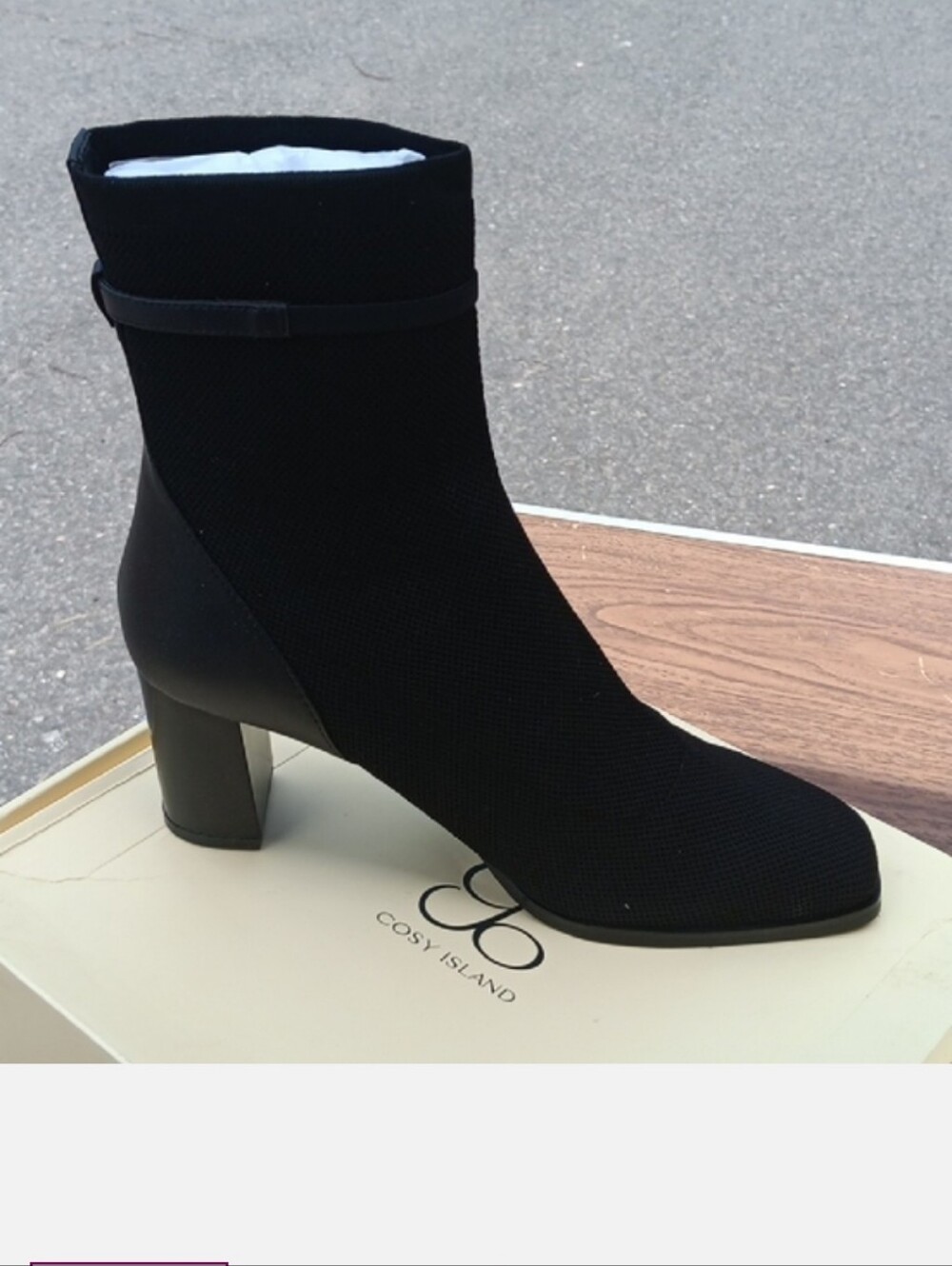Elegant Black Heeled Boots